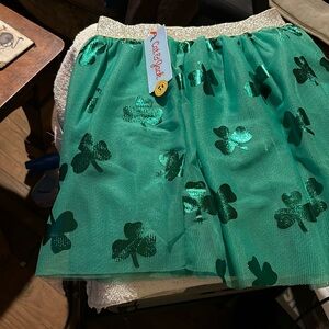 Cat & Jack shamrock skirt